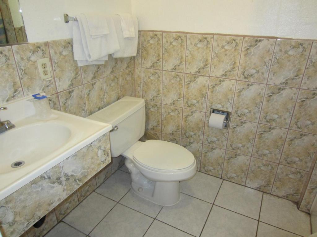 Travel Eagle Inn Motel ลองบีช ภายนอก รูปภาพ